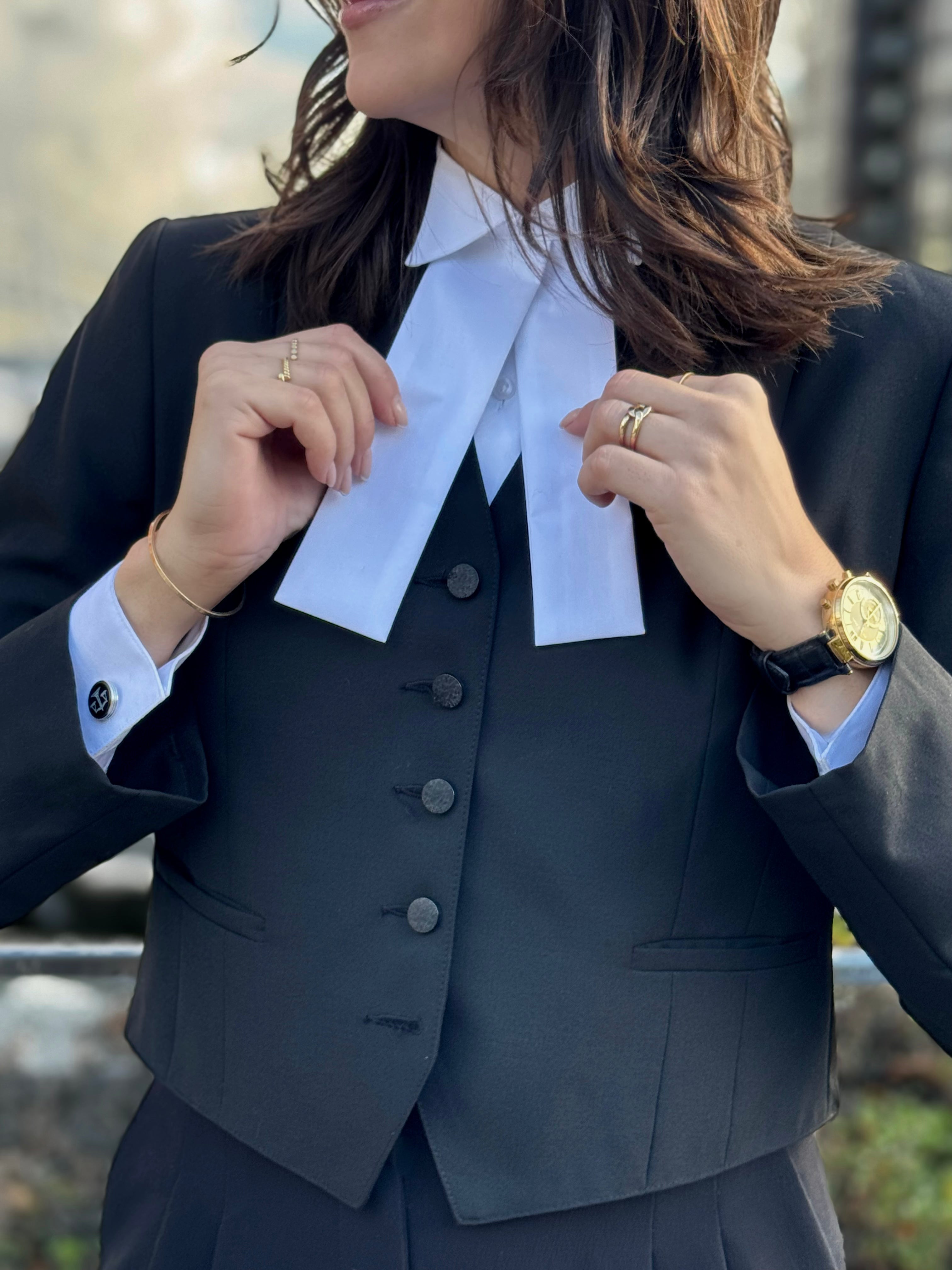 Legal attire accessories - Professional court accessories for barristers